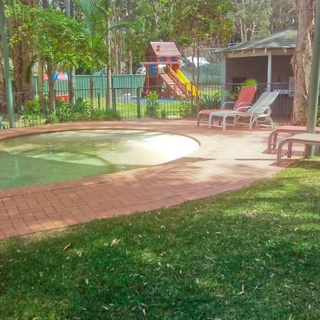 Beach Resort Apartment Порт-Маккуори Экстерьер фото